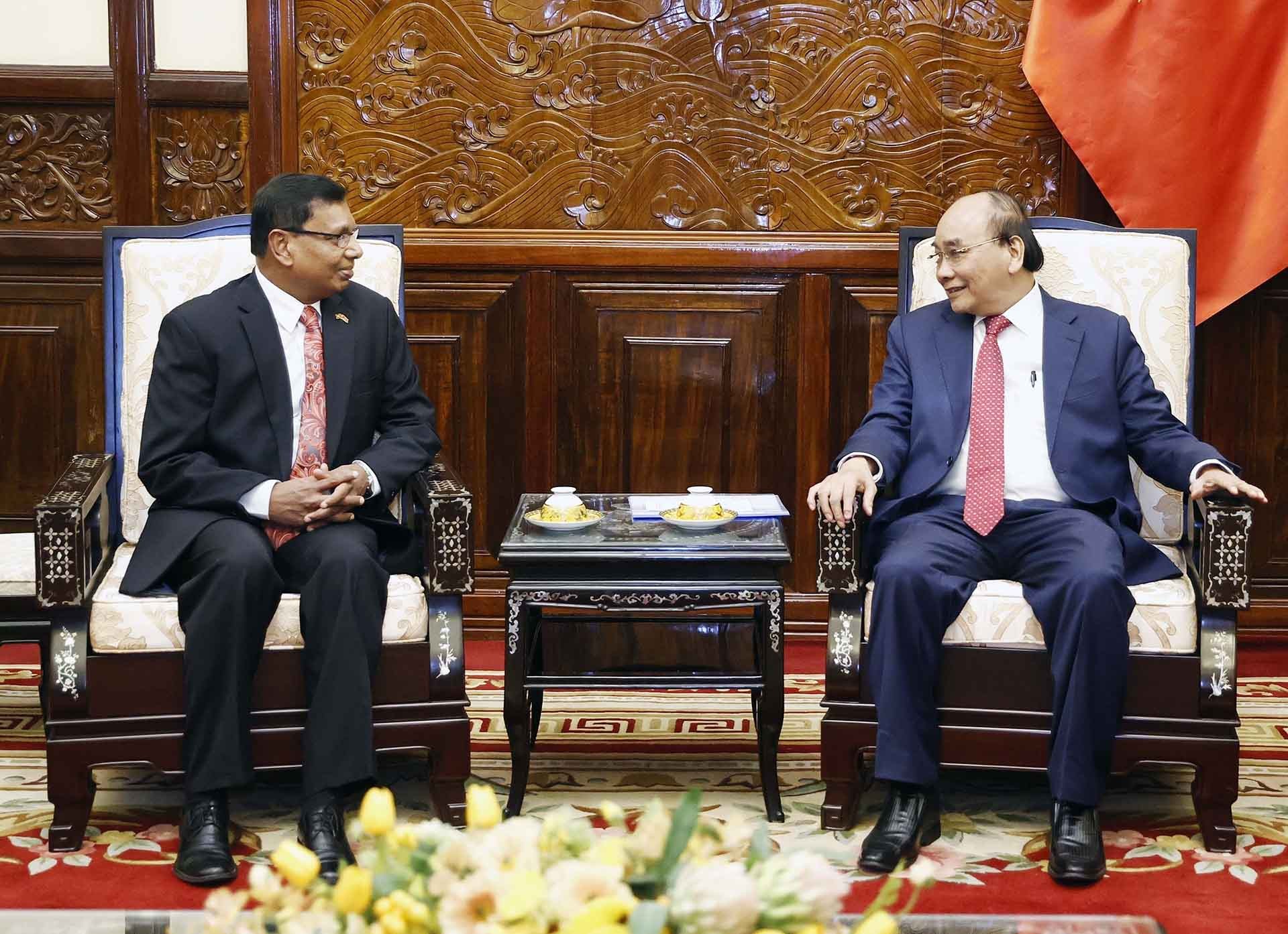 Chủ tịch nước tiếp các Đại sứ Sri Lanka và Campuchia