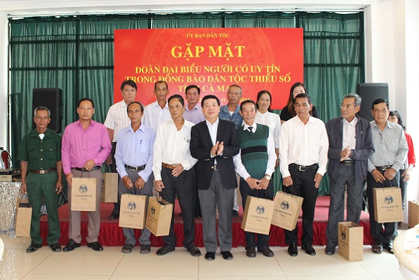 Cà Mau Phát huy vai trò của người có uy tín trong đồng bào các dân tộc thiểu số