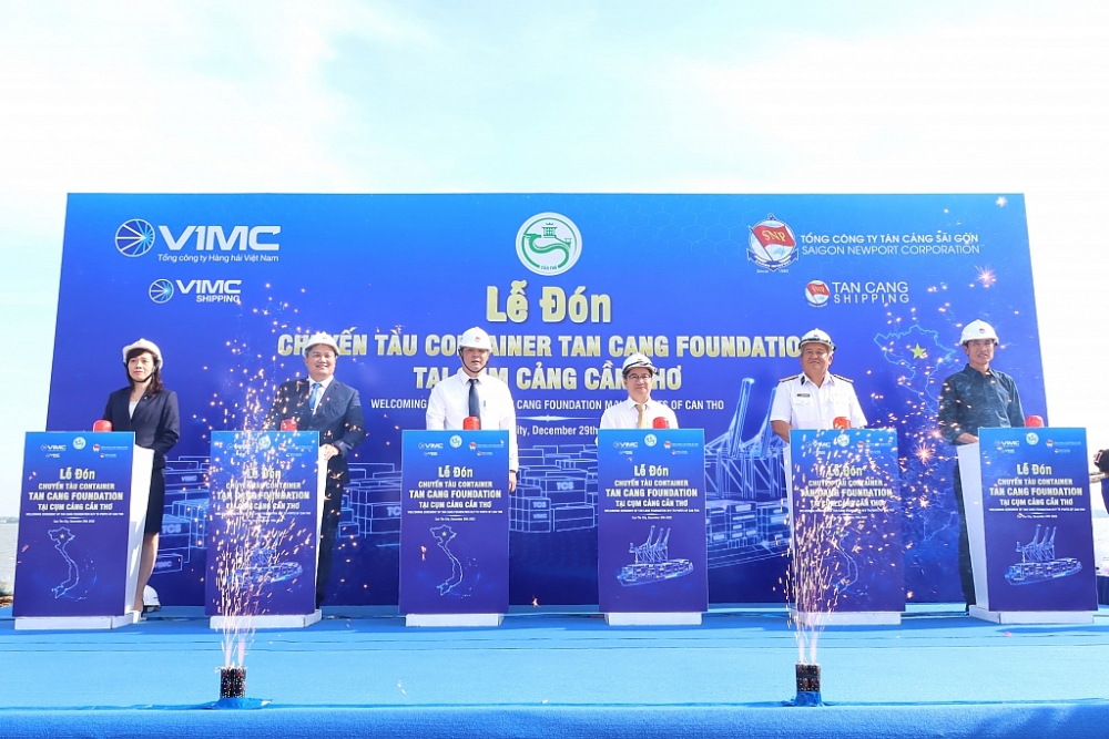 Tái khởi động chuyến tàu container vào cụm cảng Cần Thơ
