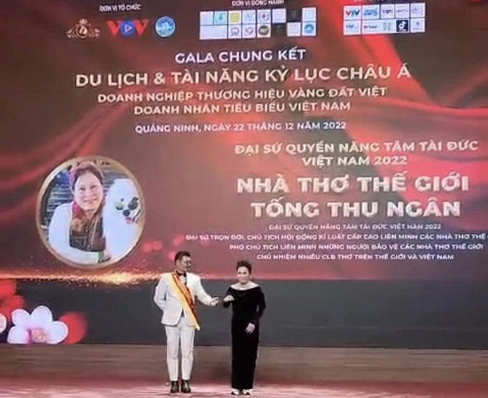 Sự kiện tôn vinh “Nhà thơ thế giới” Phạt Công ty tổ chức 75 triệu đồng