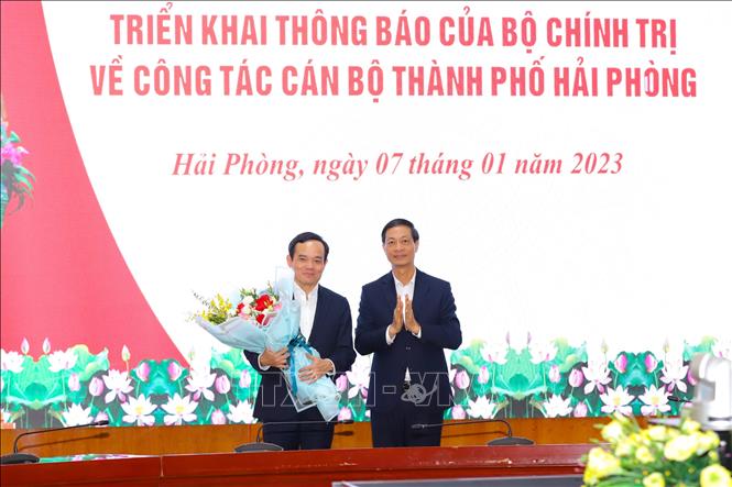 Đồng chí Đỗ Mạnh Hiến điều hành hoạt động của Thành ủy Hải Phòng