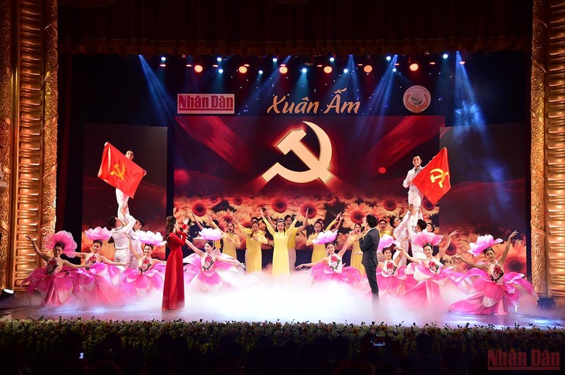 Chương trình “Xuân ấm” năm 2023 Trao tặng 30 căn nhà cho các hoàn cảnh đặc biệt khó khăn