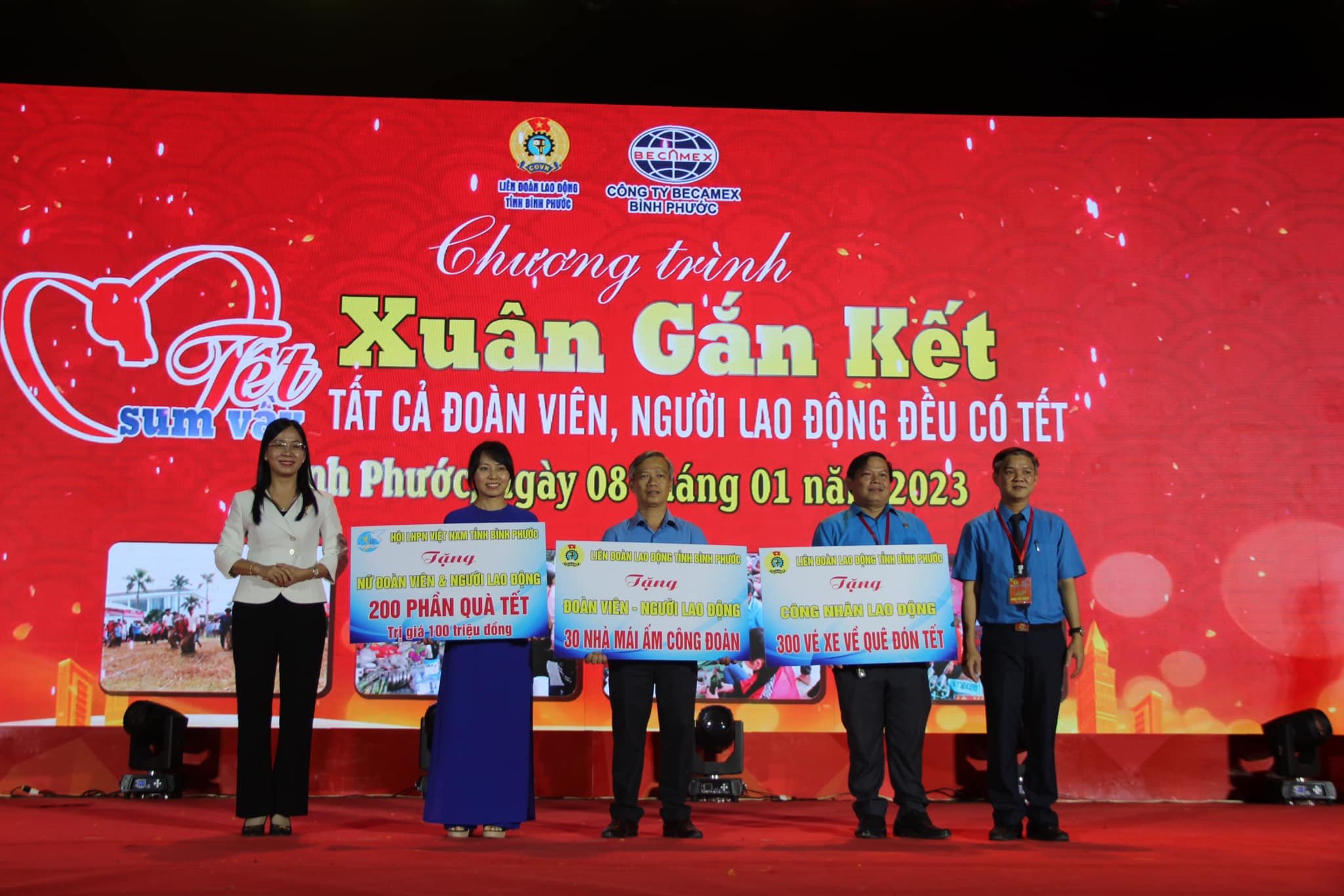 Bình Phước Ấm áp “Tết sum vầy - Xuân gắn kết”