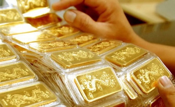 Giá vàng giao dịch quanh mốc 67,2 triệu đồng lượng