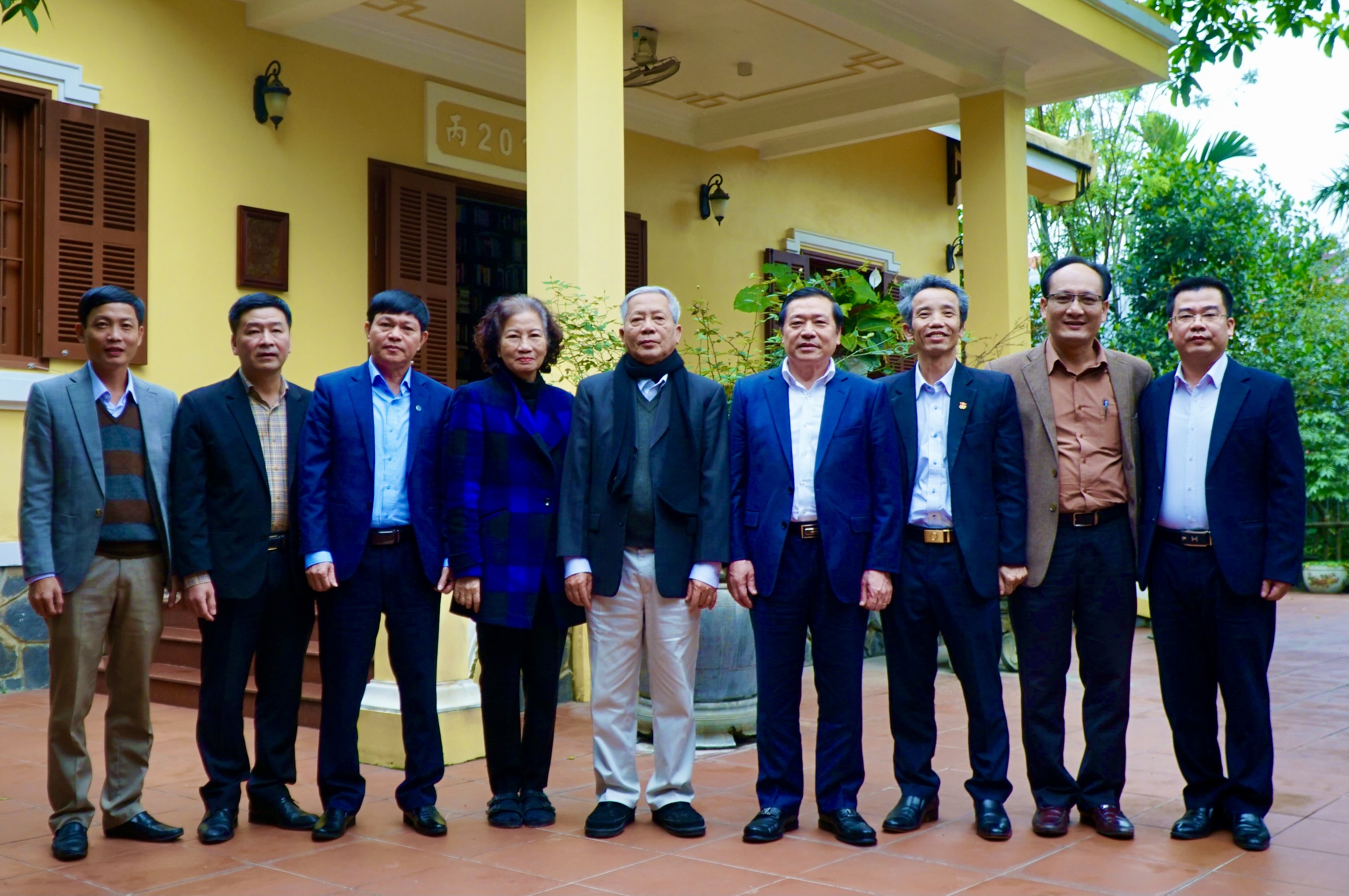 Đồng chí Lại Xuân Môn thăm, chúc Tết nguyên lãnh đạo Ban Tuyên giáo Trung ương