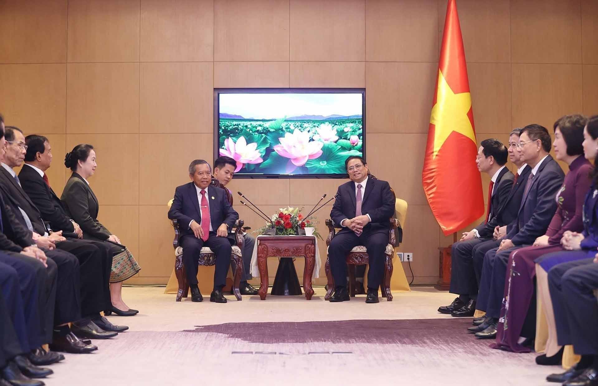 Đẩy mạnh các hoạt động Hội hữu nghị Việt Nam-Lào, Lào-Việt Nam