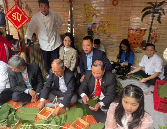 Mang Tết ấm áp, yêu thương đến với trẻ em có hoàn cảnh khó khăn