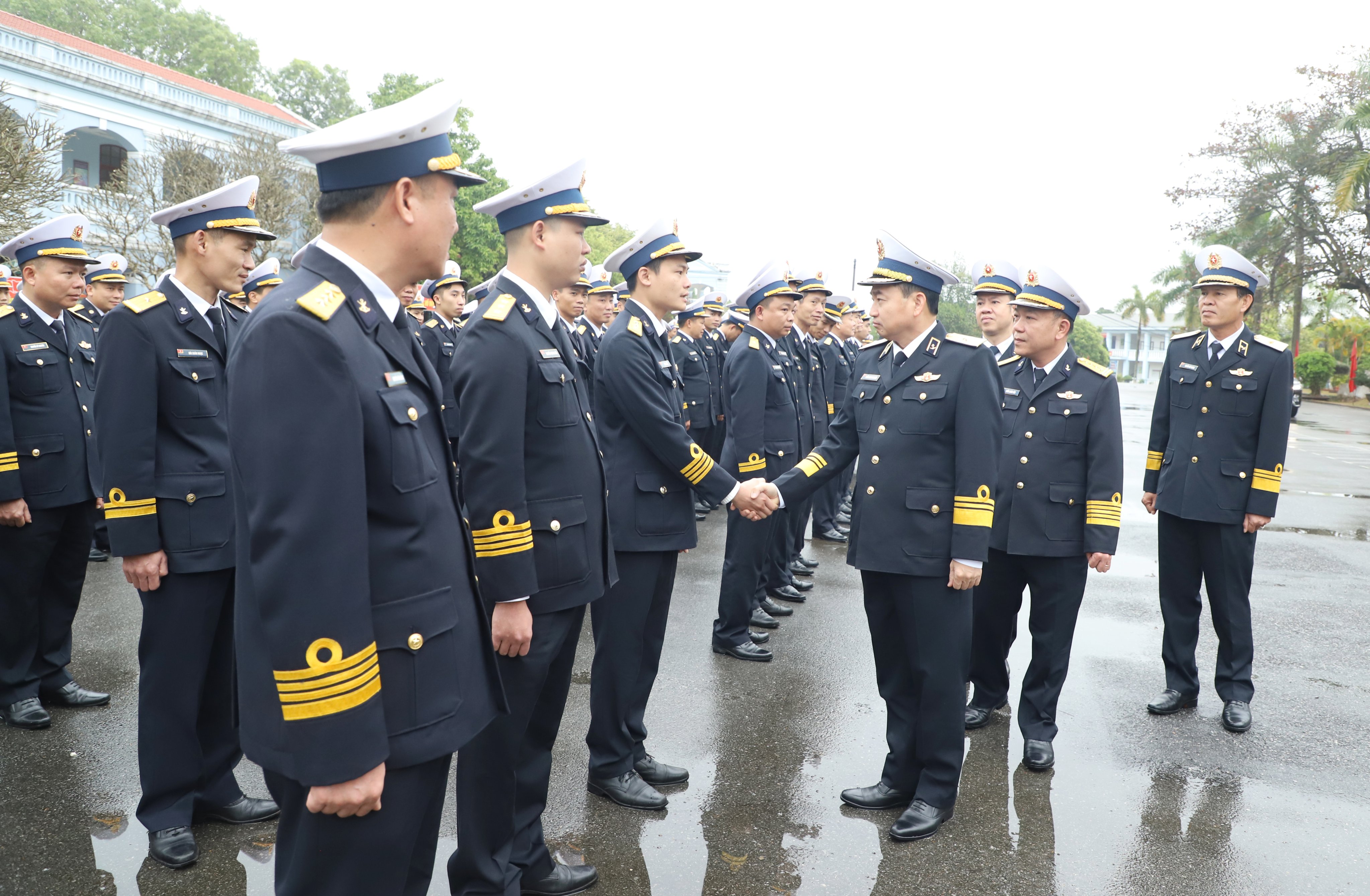 Tư lệnh Hải quân thăm, chúc Tết tại Lữ đoàn 147