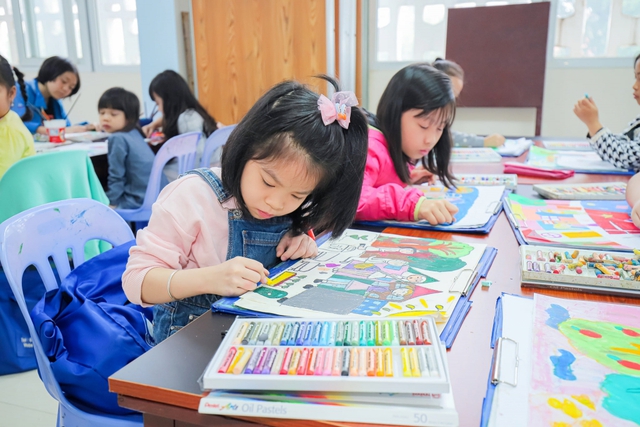 Thủ tướng trả lời chất vấn về sáp nhập, chuyển đổi nhà thiếu nhi