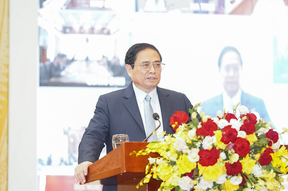 Đầu tư phát triển kết cấu hạ tầng giao thông là một trong những nhiệm vụ trọng tâm