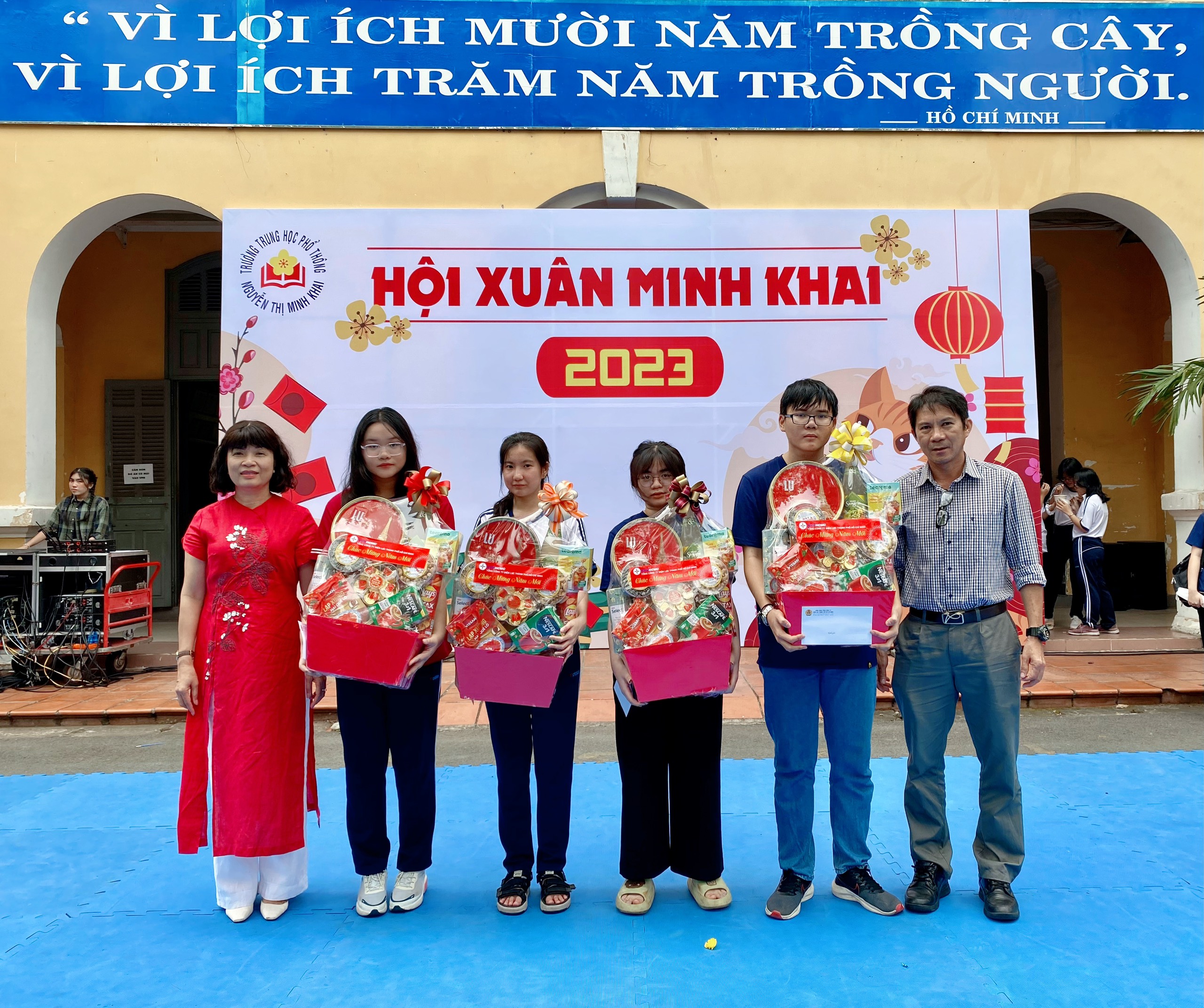 Tổng Công ty Điện lực TP Hồ Chí Minh chăm lo trẻ mồ côi do đại dịch COVID-19