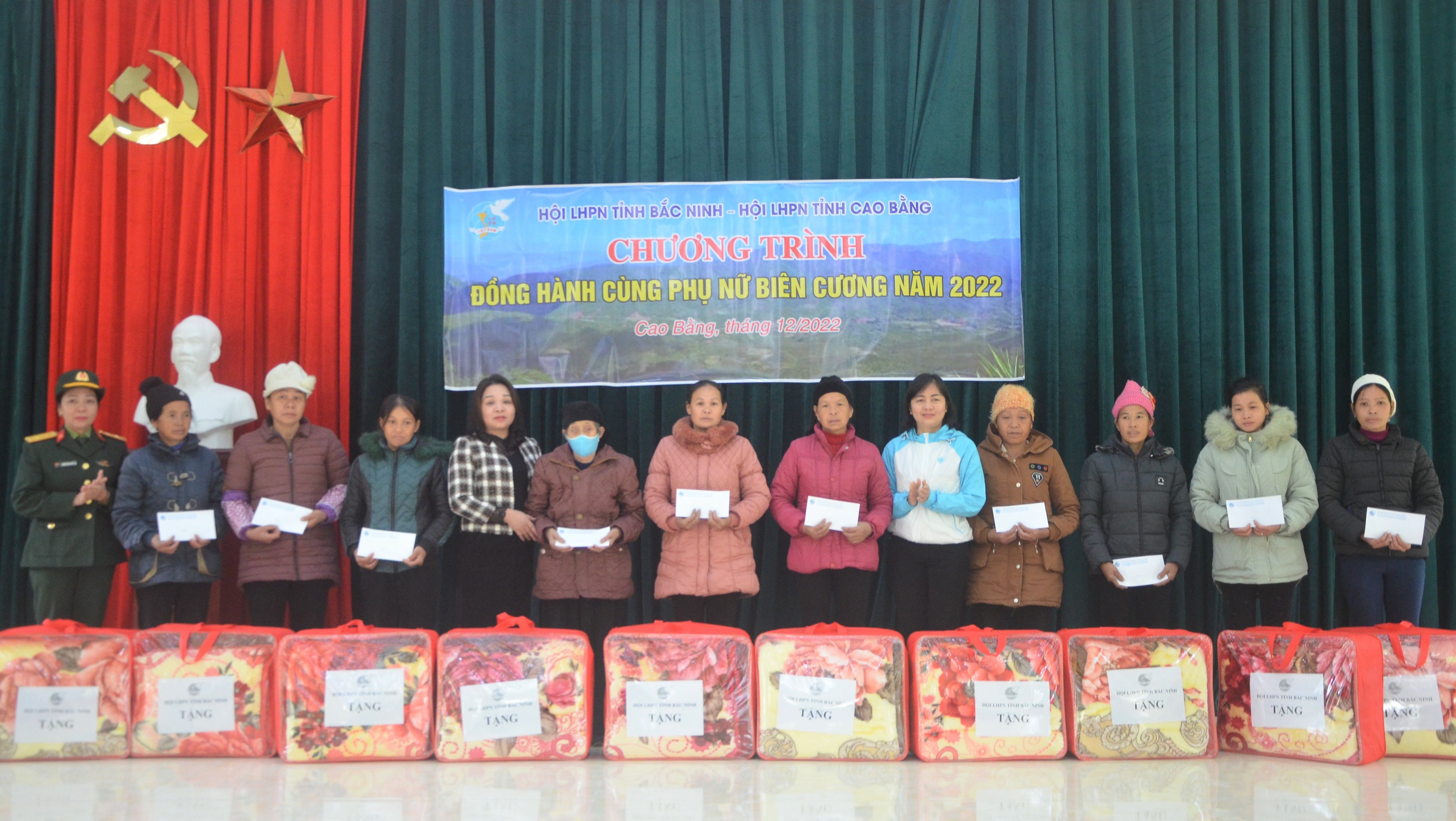 Phụ nữ Bắc Ninh đồng hành cùng phụ nữ biên cương
