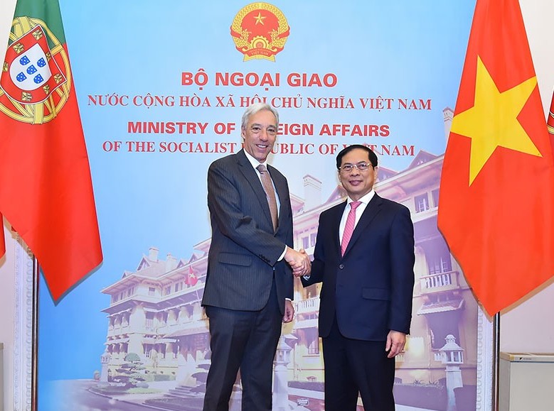 Việt Nam luôn coi trọng quan hệ hữu nghị với Bồ Đào Nha