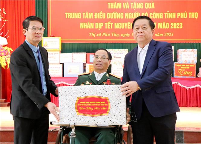 Bí thư Trung ương Đảng Nguyễn Trọng Nghĩa chúc Tết tại Phú Thọ