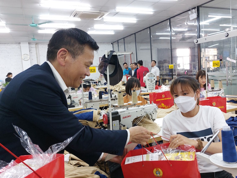 “Tết sum vầy – Xuân gắn kết”