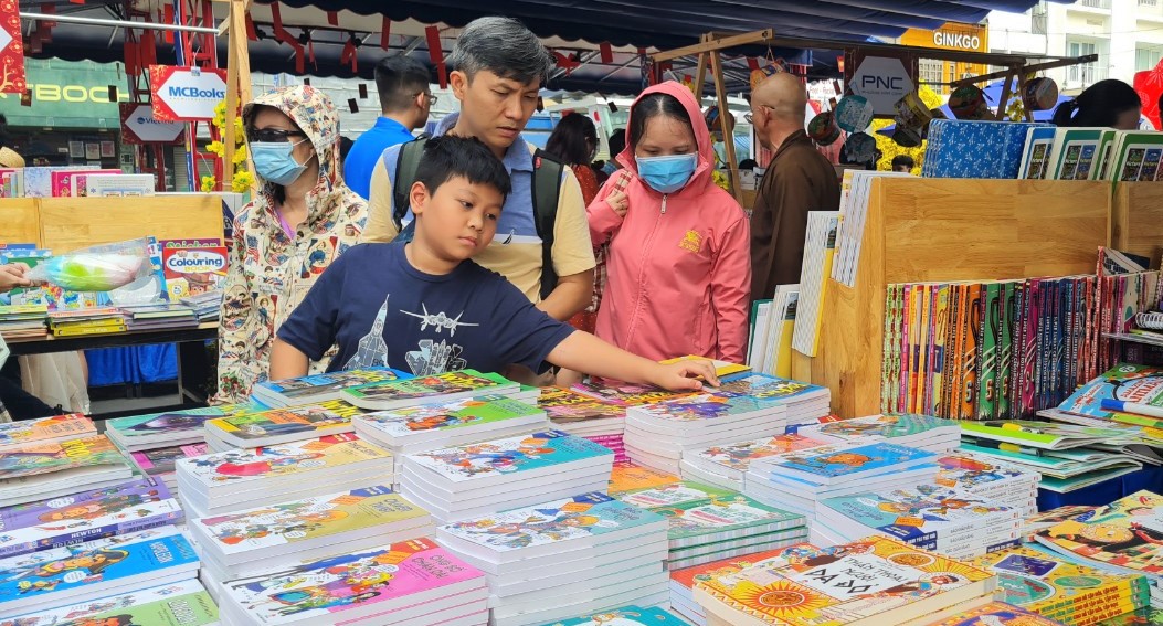 Trải nghiệm văn hóa tại Lễ hội đường sách Tết Quý Mão