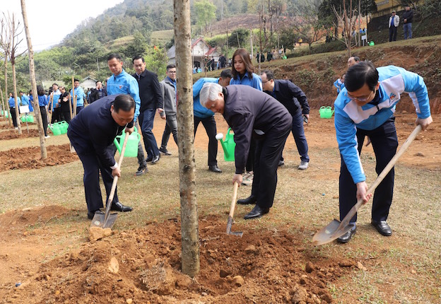 Phát huy tinh thần xung kích tình nguyện của tuổi trẻ trong bảo vệ môi trường