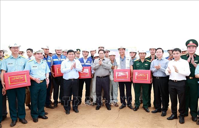 Thủ tướng yêu cầu đảm bảo mục tiêu, tiến độ xây dựng Cảng hàng không Quốc tế Long Thành