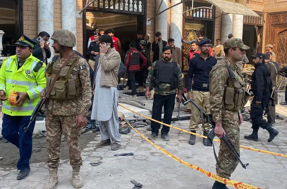 Hàng trăm thương vong trong vụ đánh bom ở nhà thờ Pakistan