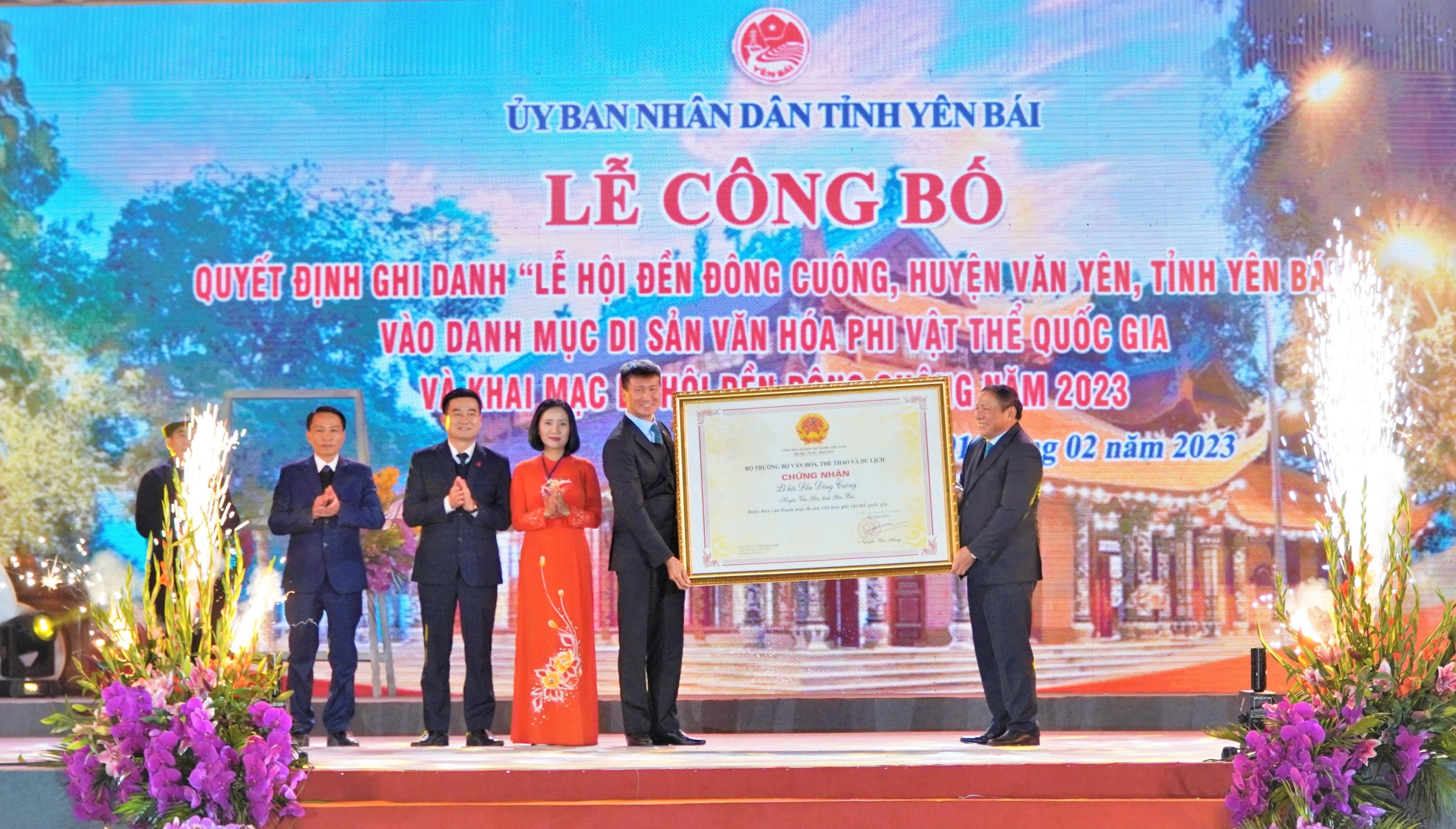 Yên Bái Lễ hội đền Đông Cuông là Di sản Văn hóa phi vật thể Quốc gia