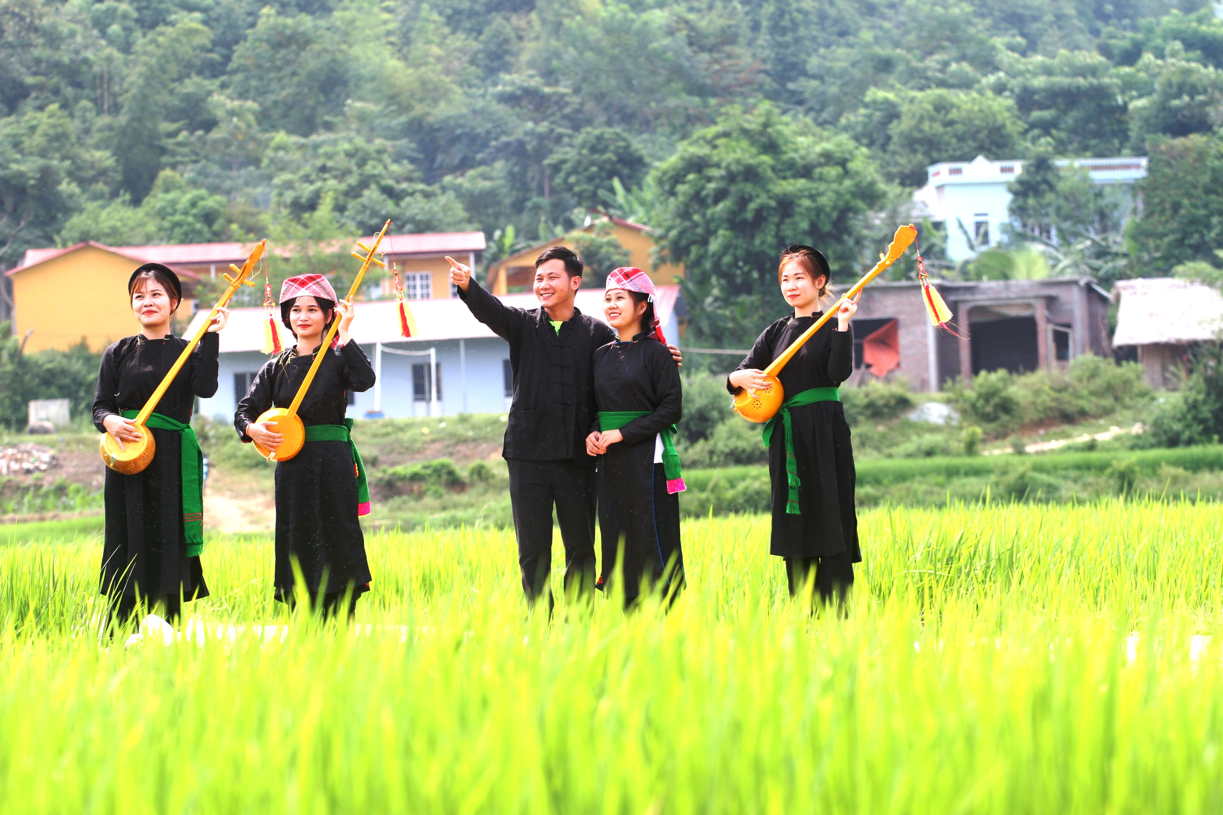 Độc đáo nhạc cụ đồng bào Tày vùng Tây Bắc