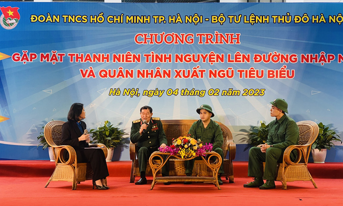 Gặp mặt 76 thanh niên Thủ đô tiêu biểu tình nguyện lên đường nhập ngũ
