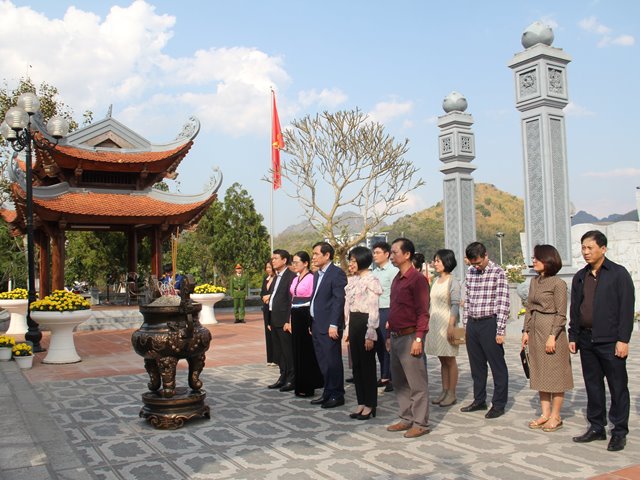 Đồng chí Phan Xuân Thủy thăm và làm việc tỉnh Sơn La