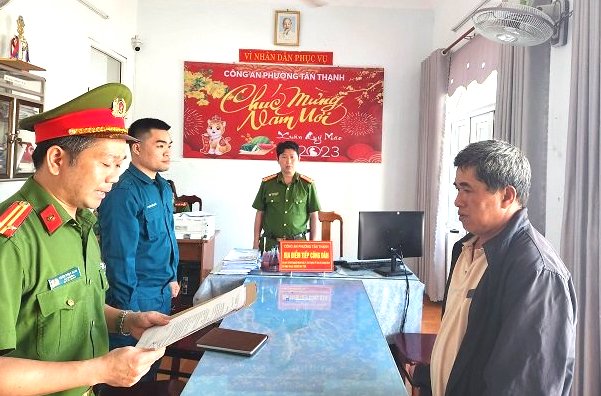 Khởi tố, bắt tạm giam lái tàu làm 17 người chết tại biển Cửa Đại