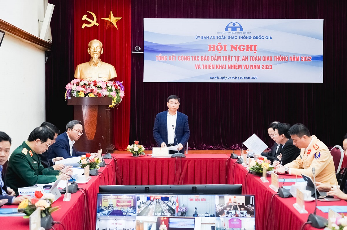 Bộ trưởng Bộ GTVT Có hiện tượng buông lỏng đào tạo, sát hạch lái xe