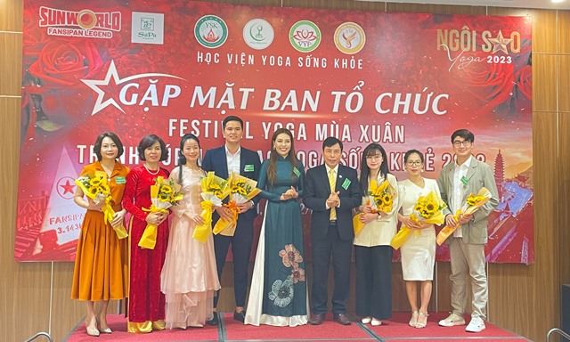 “Festival Yoga Mùa xuân – tranh cúp ngôi sao Yoga sống khỏe 2023”