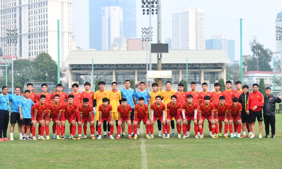 Tuyển U20 Việt Nam lên đường sang UAE tập huấn