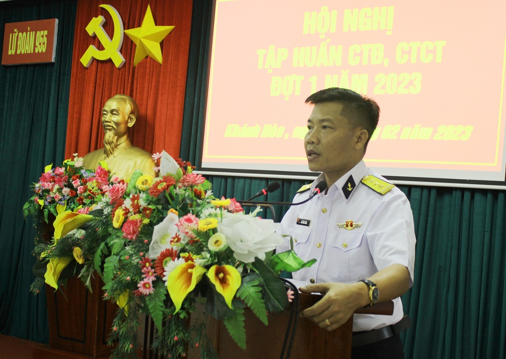 Tập huấn công tác đảng, công tác chính trị năm 2023 tại Lữ đoàn 955
