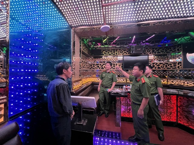 Hà Nội tích cực gỡ khó cho dịch vụ karaoke trong phòng cháy chữa cháy