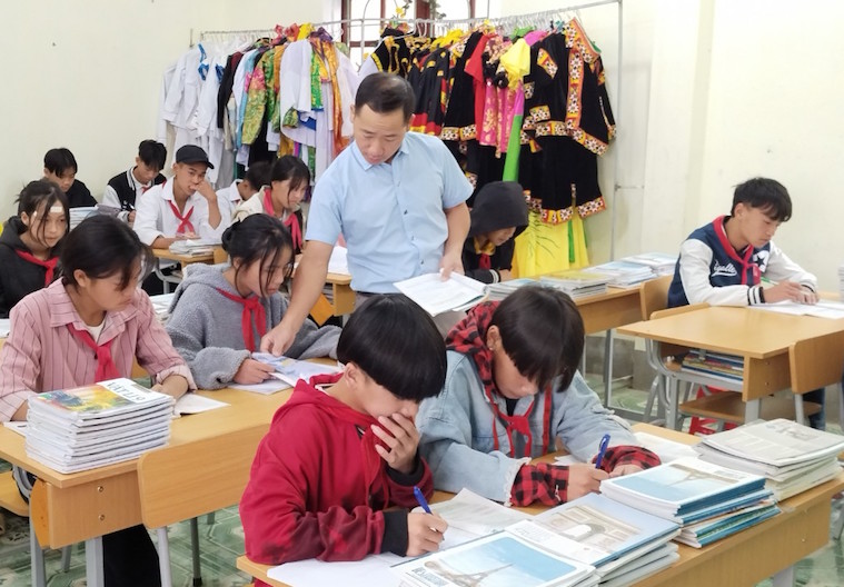 Người thầy 7 năm bám trụ ở xã đặc biệt khó khăn