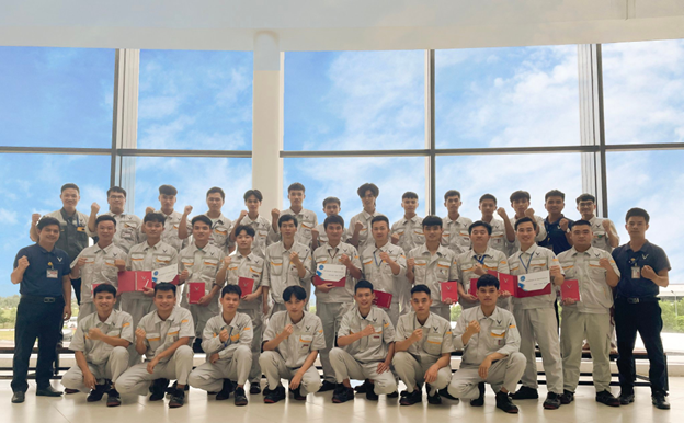 Sinh viên HNIVC với kỳ thực tập, trải nghiệm đặc biệt tại Vinfast