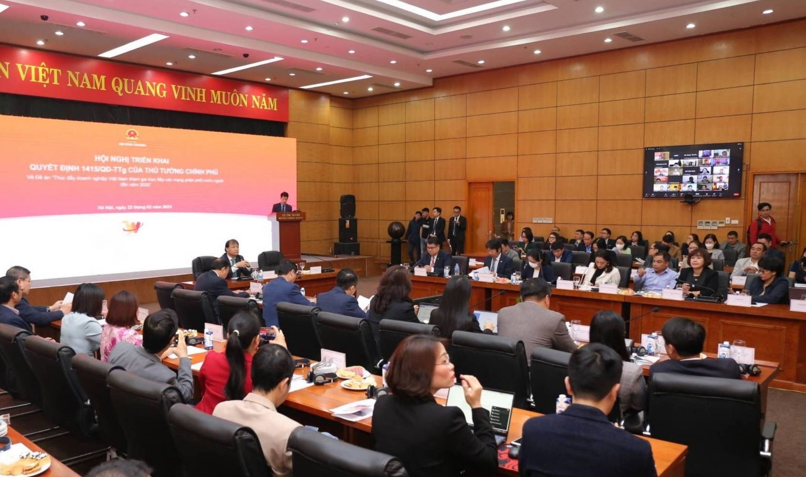 Thúc đẩy doanh nghiệp tham gia trực tiếp vào các mạng phân phối nước ngoài