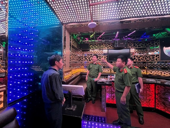 Hà Nội gỡ vướng mắc trong hoạt động kinh doanh karaoke