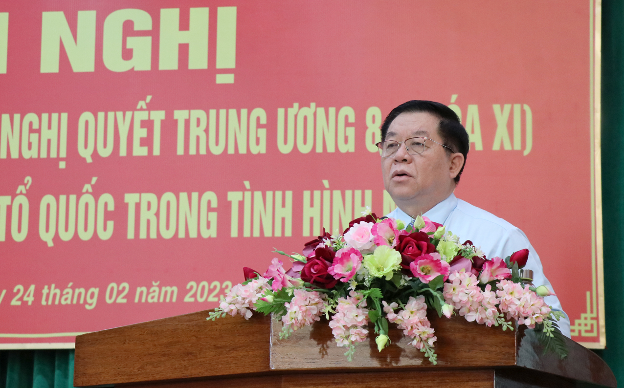 Bảo vệ nền tảng tư tưởng của Đảng là một trong những nhiệm vụ trọng tâm trong bảo vệ Tổ quốc