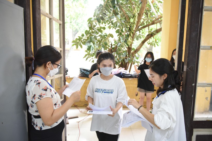 Bài thi Khoa học tự nhiên nắm chắc kiến thức SGK có thể đạt 6 - 7 điểm