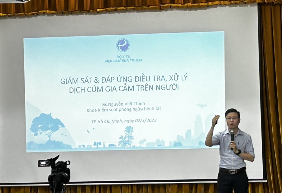 Xử lý dịch kịp thời không để cúm gia cầm H5N1 lây lan trong cộng đồng