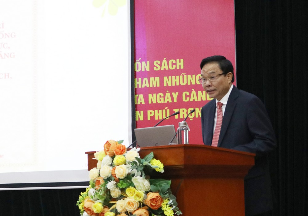 Đảng bộ Khối Doanh nghiệp Trung ương nghiên cứu, học tập nội dung cuốn sách về đấu tranh phòng, chống tham nhũng, tiêu cực