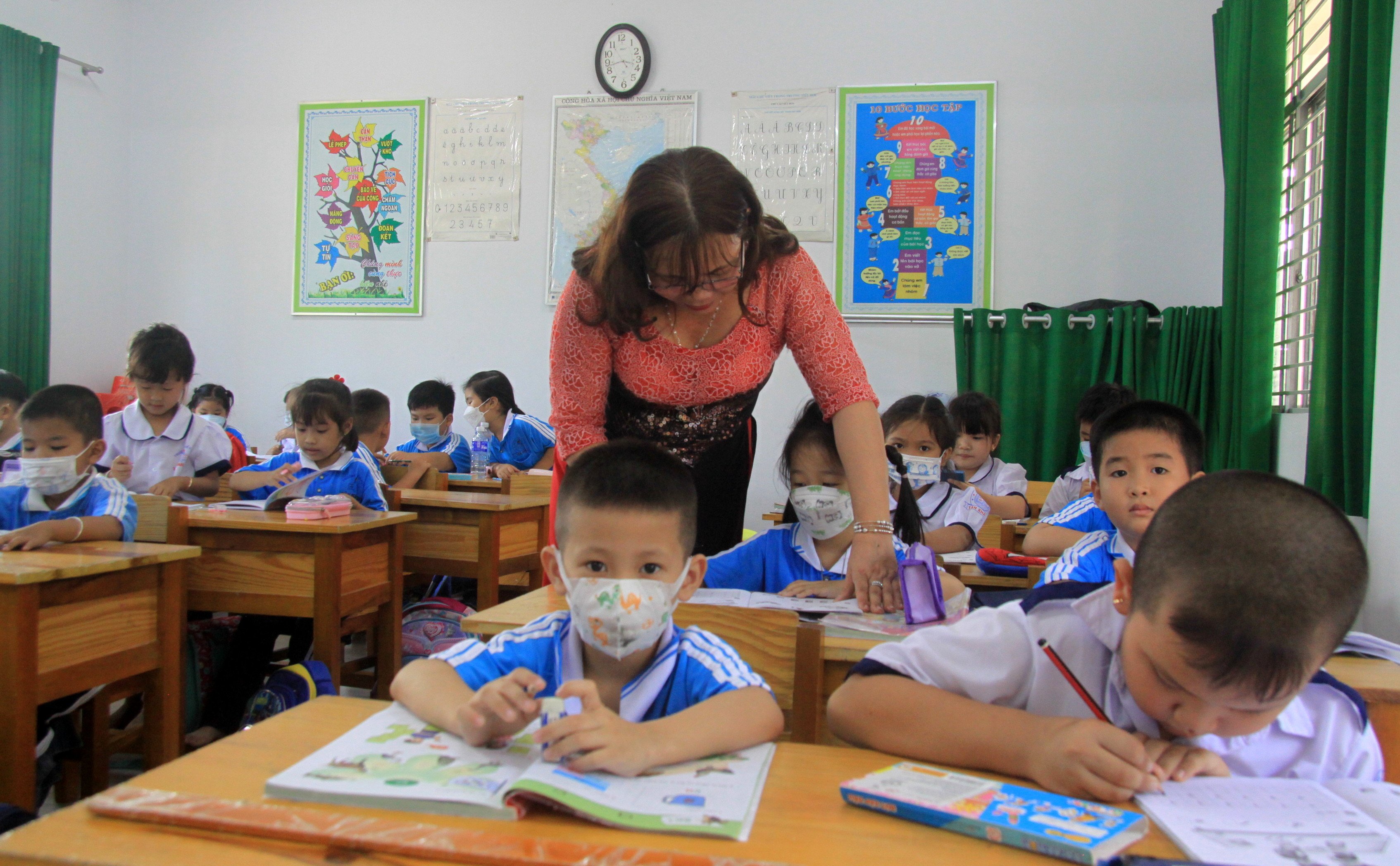 Long An Duy trì và nâng cao chất lượng đạt chuẩn phổ cập giáo dục
