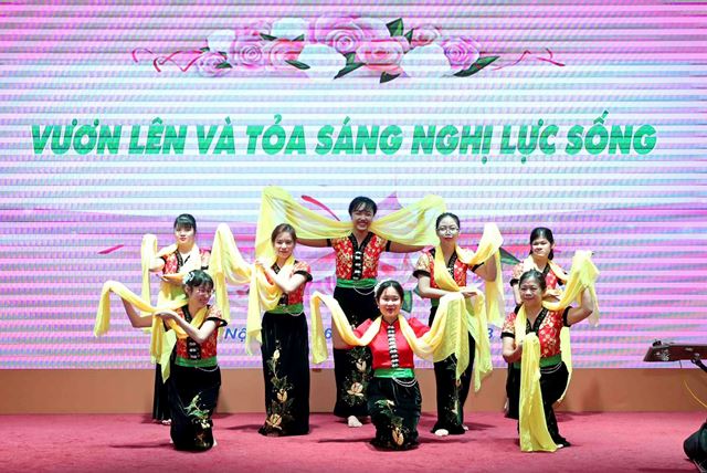 Cùng vươn lên và tỏa sáng nghị lực sống