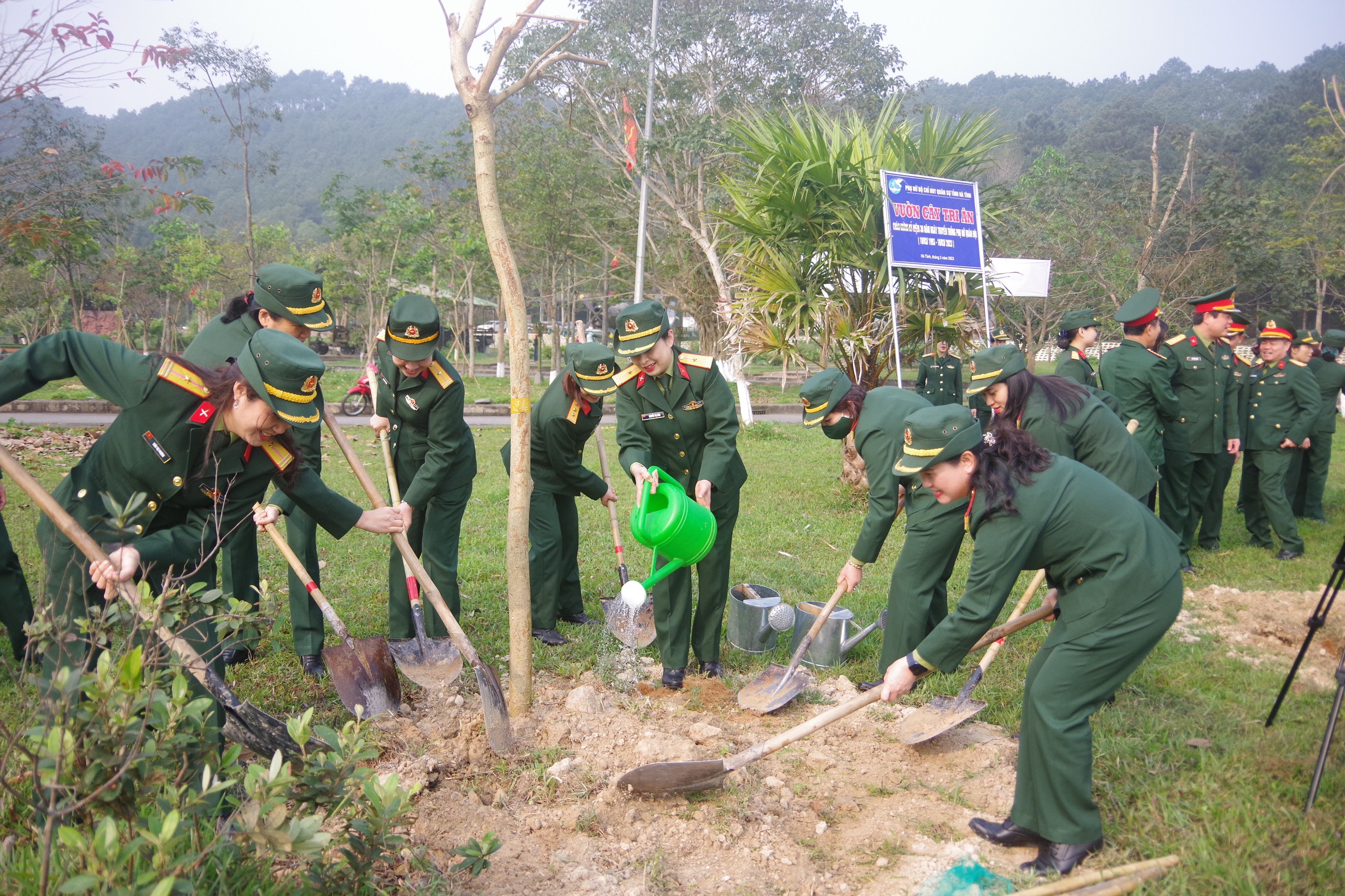 Vườn cây tri ân tưởng nhớ các anh hùng liệt sĩ