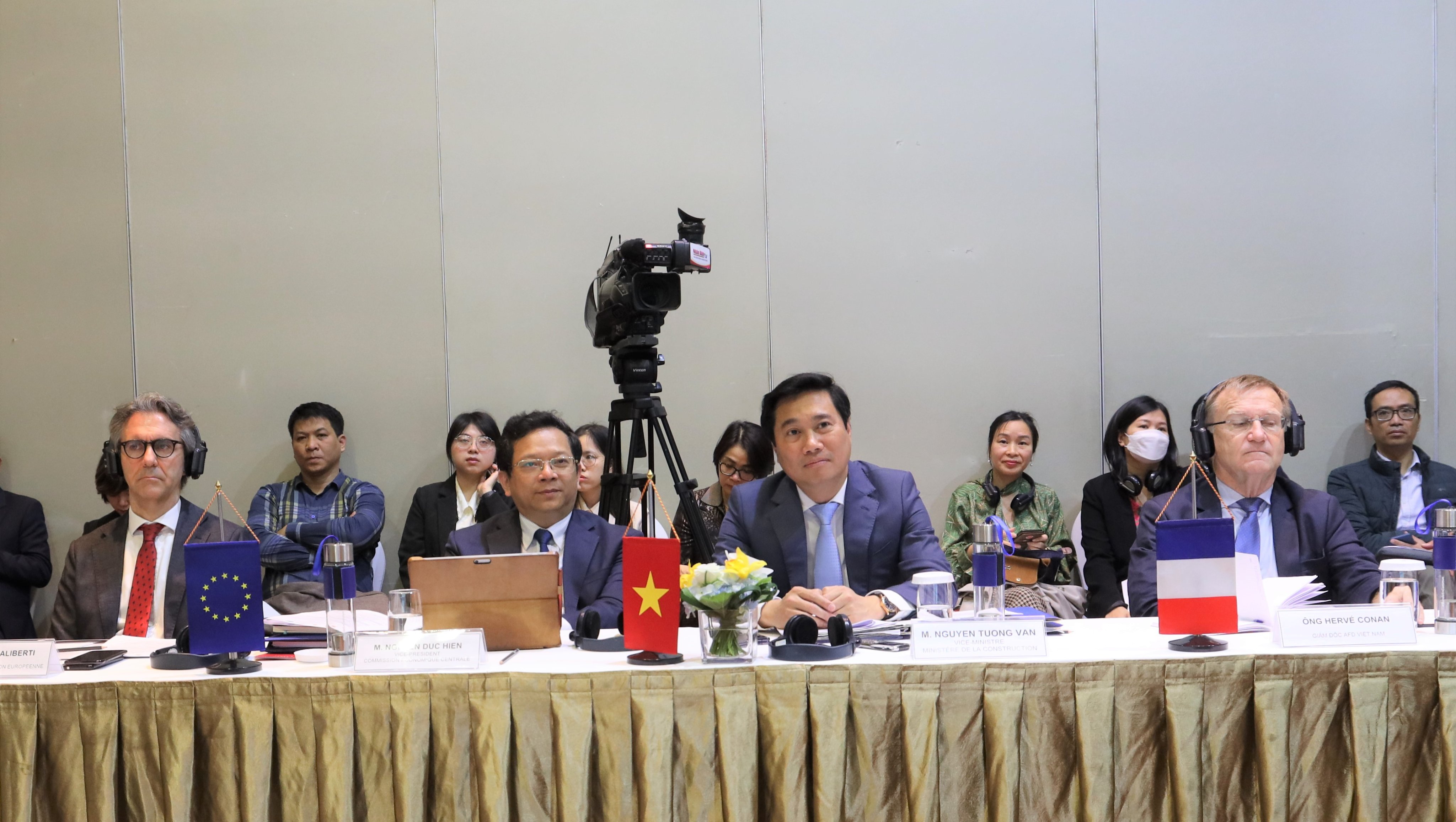 Chia sẻ kinh nghiệm quy hoạch và phát triển đô thị bền vững