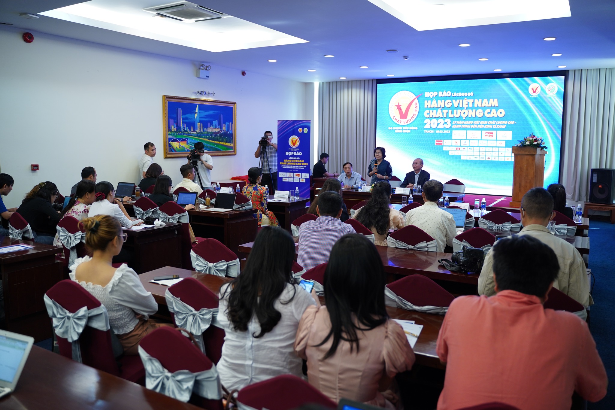 Hơn 500 doanh nghiệp đạt chứng nhận hàng Việt Nam chất lượng cao