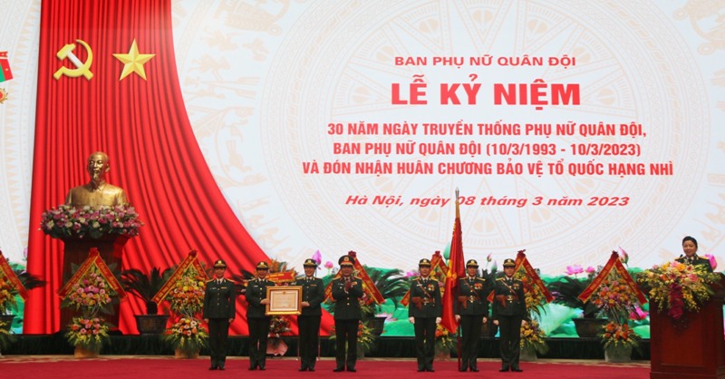 Tự hào truyền thống vẻ vang của phụ nữ Quân đội