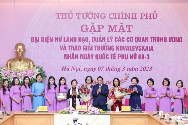 Vị thế cán bộ nữ ngày càng được khẳng định