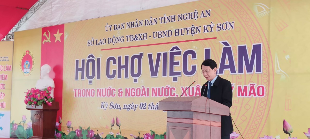 Nghệ An đẩy mạnh công tác tư vấn giới thiệu việc làm cho lao động thất nghiệp