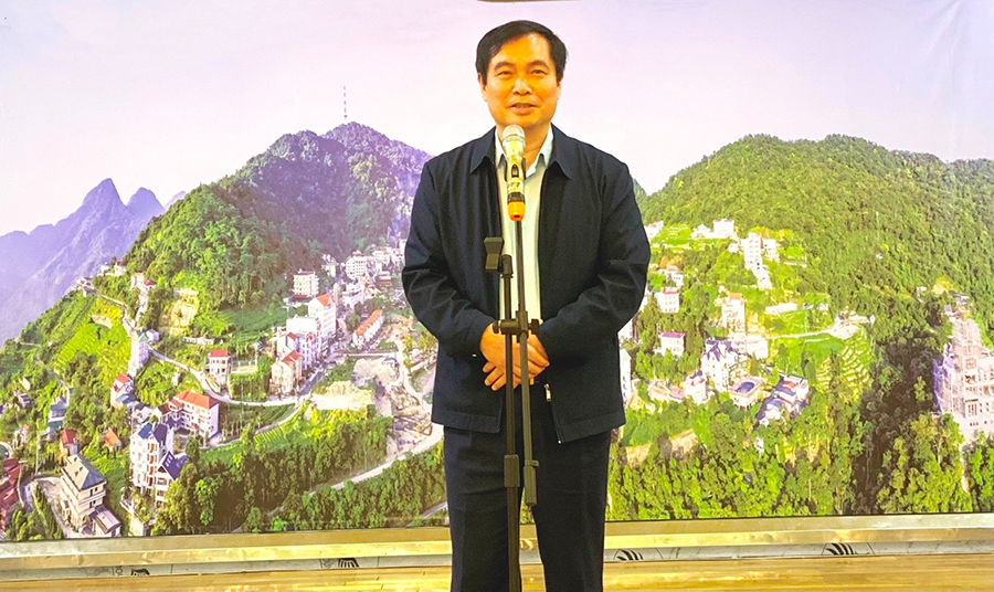 Công đoàn Ban Tuyên giáo TƯ tham quan, tìm hiểu khu di tích danh thắng Tây Thiên